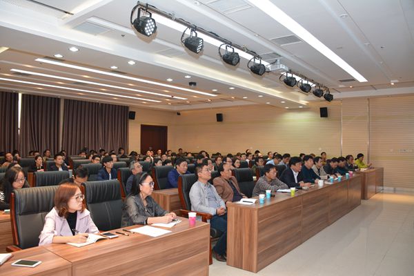 5、專題報(bào)告會(huì)場(chǎng).jpg