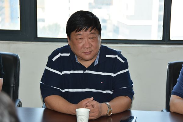 2、總經(jīng)理曹紅普在座談會(huì)上表示：我們這次來主要是向你們學(xué)習(xí)取經(jīng)的_副本.jpg