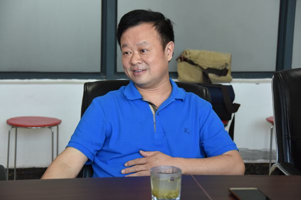 3、省城鄉(xiāng)規(guī)劃設(shè)計(jì)研究總院董事長(zhǎng)兼總經(jīng)理?xiàng)畹旅駥?duì)我院董事長(zhǎng)、總經(jīng)理一行的到來表示歡迎_副本.jpg