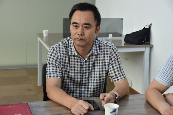 5、總經(jīng)理助理兼交通市政設(shè)計(jì)院院長楊文正對(duì)廣東分公司下一步的科學(xué)發(fā)展提出了建設(shè)性的意見.jpg