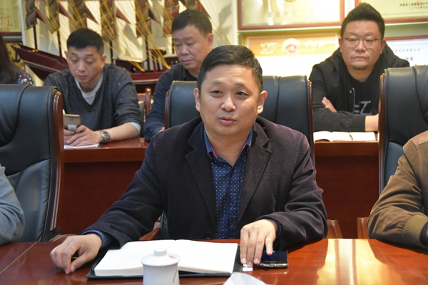 3、管理者代表張松杰在首次會上介紹公司三體系管理工作情況.jpg