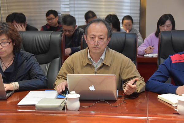 6、審核組陳鋼組長宣布：現(xiàn)場審核合格.jpg