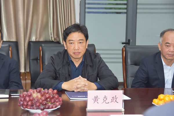 3.河南省安裝集團(tuán)黨委書記、董事長、總裁黃克政發(fā)表講話.jpg